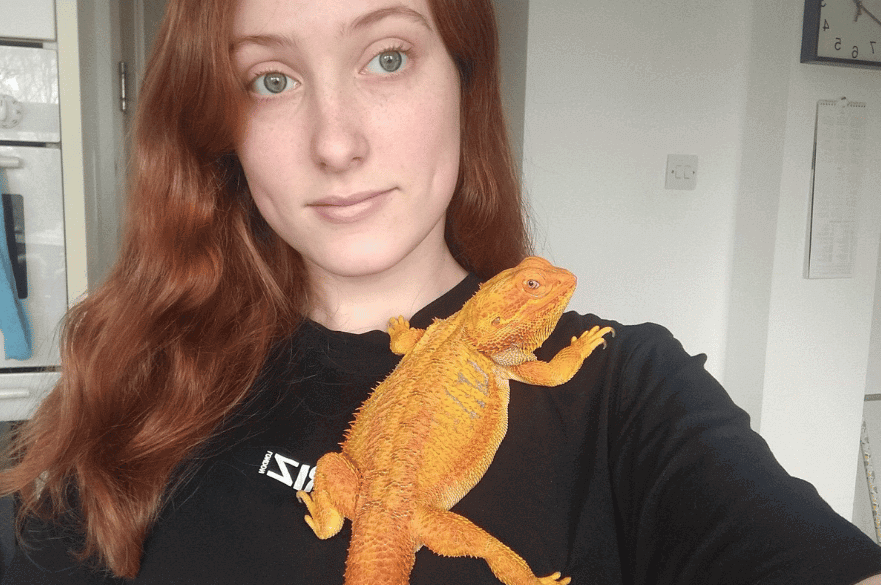 A picture of BSc (Hons) Zoology student Eve Watson with a lizzard