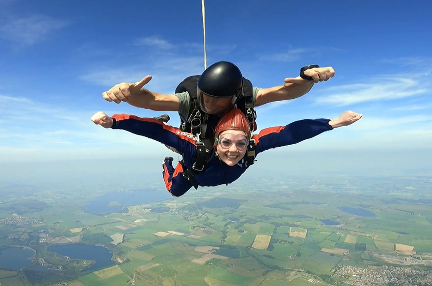 Hollie Mclachlan skydiving