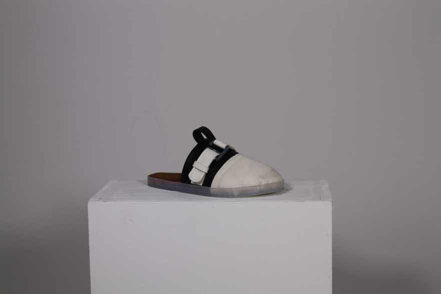 Slider on top of a pedestal