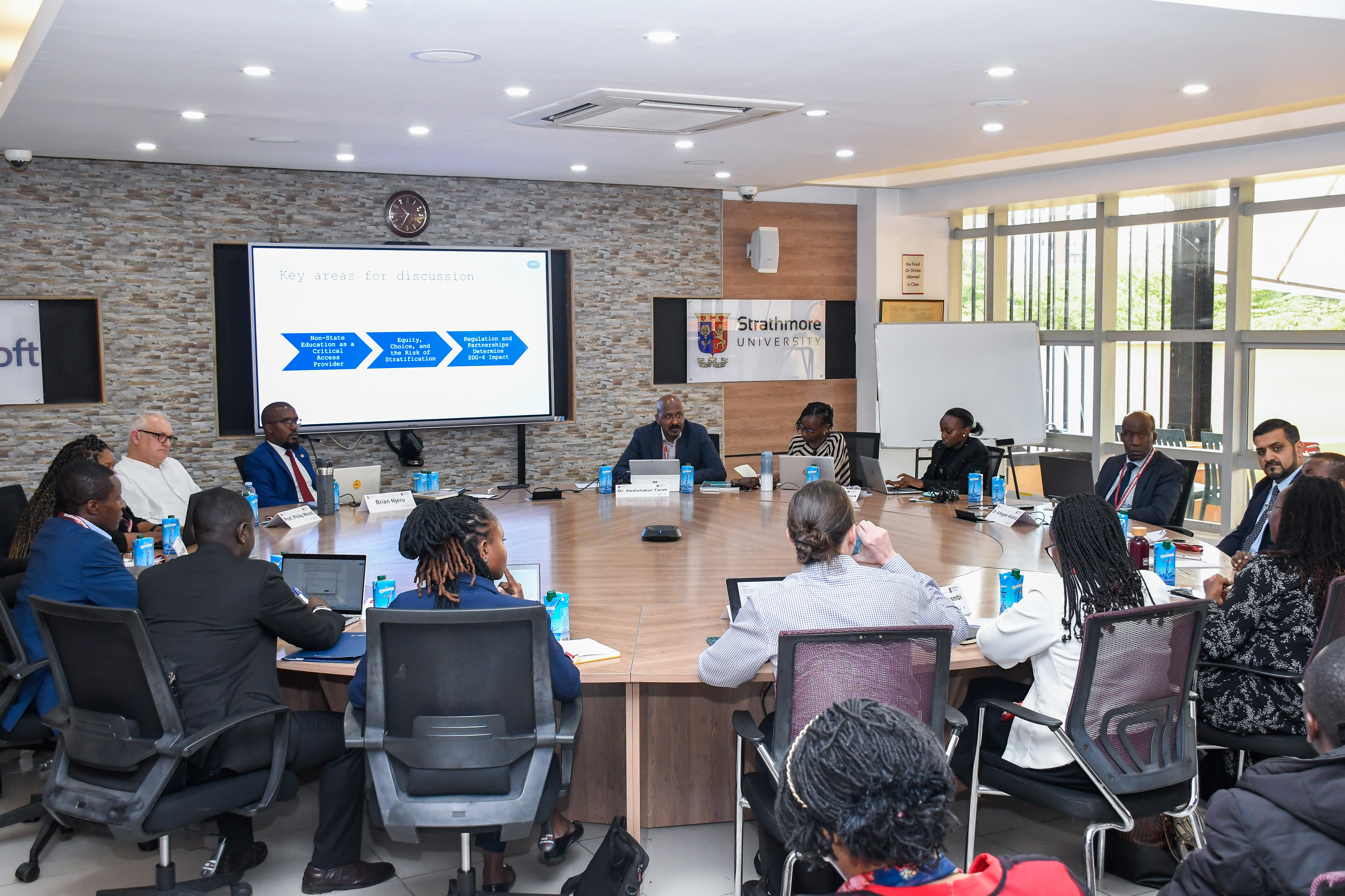 Roundtable discussion with the participating universities and institutions at the KEMI conference