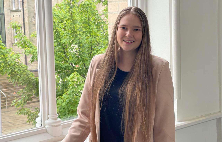 Caitlan Simmons Nottingham Trent University caitlan-simmons-nottingham-trent-university