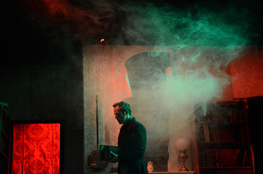 Hannah Eccleston's set design for The Haunting