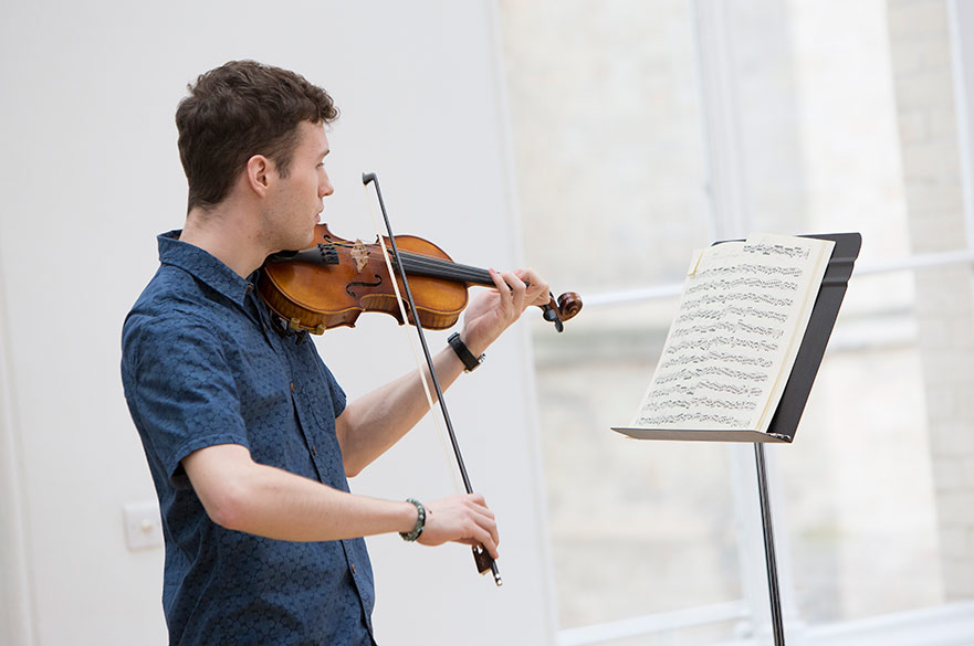 NTU violinist