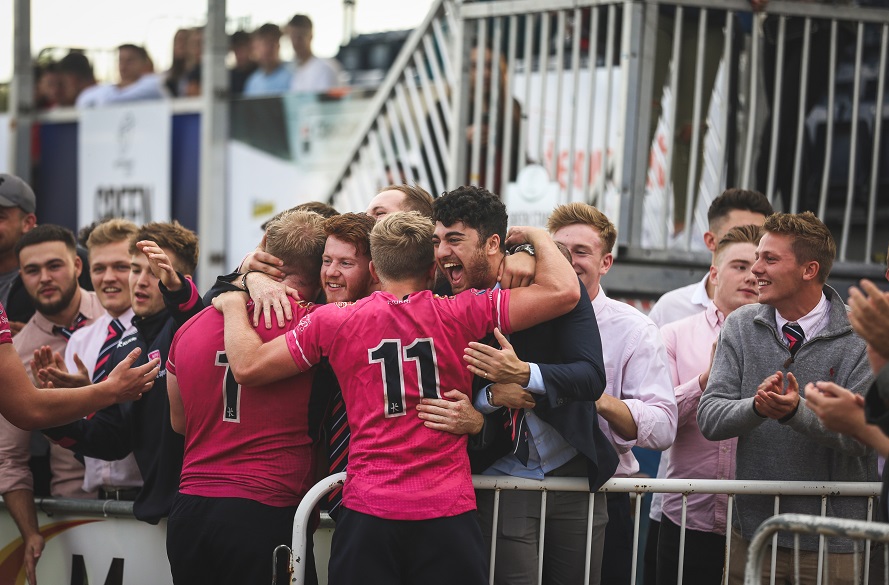 NTU Rugby fans celebrating