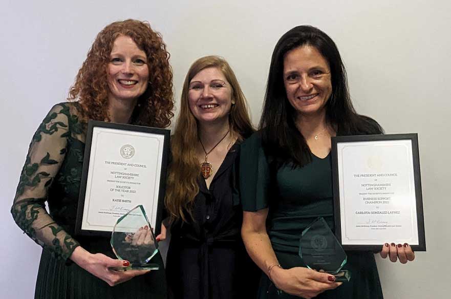 Katie Smith, Laura Pinkney and Carlota Gonzalez Laynez with the awards