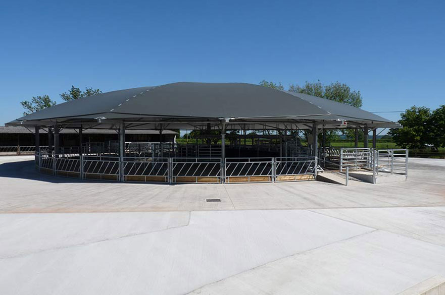 Agricultural roundhouse