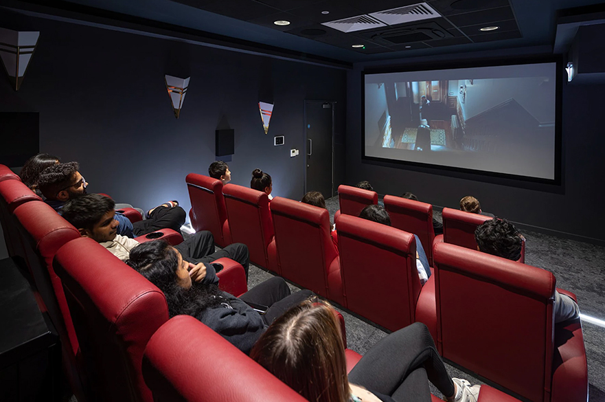 10 Traffic Street Cinema Room image