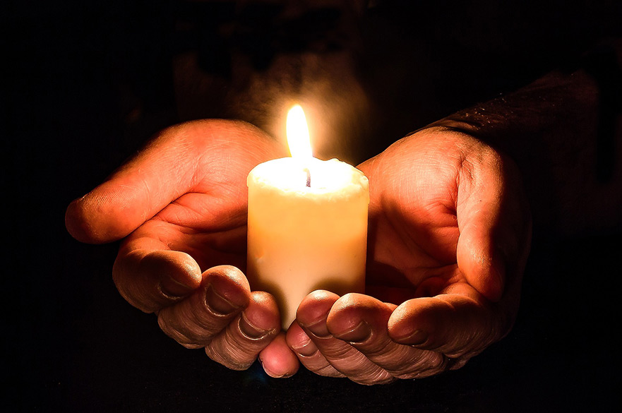 Holocaust Memorial Day Image