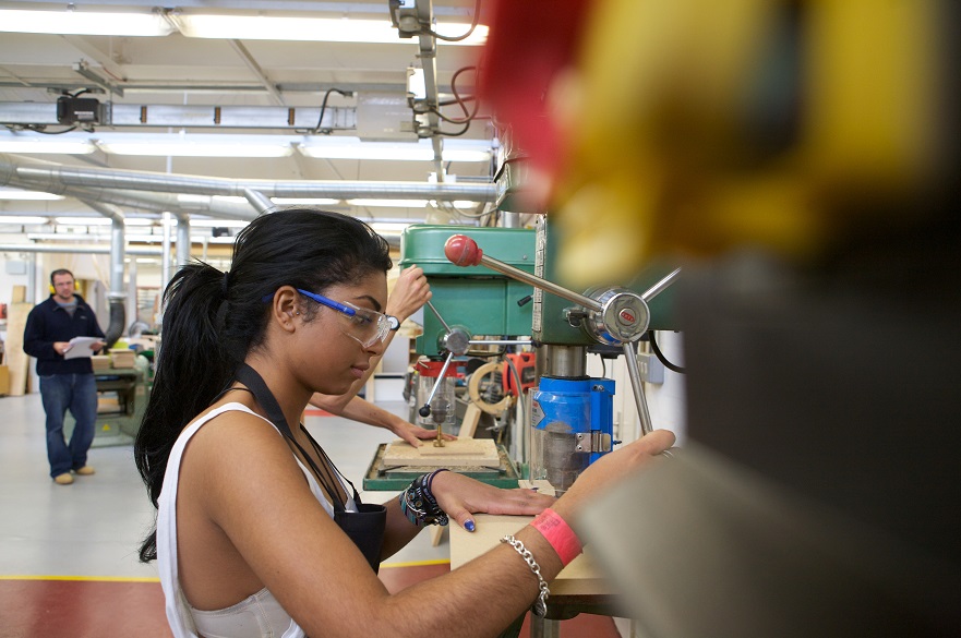 woodwork-and-metal-workshops-at-ntu