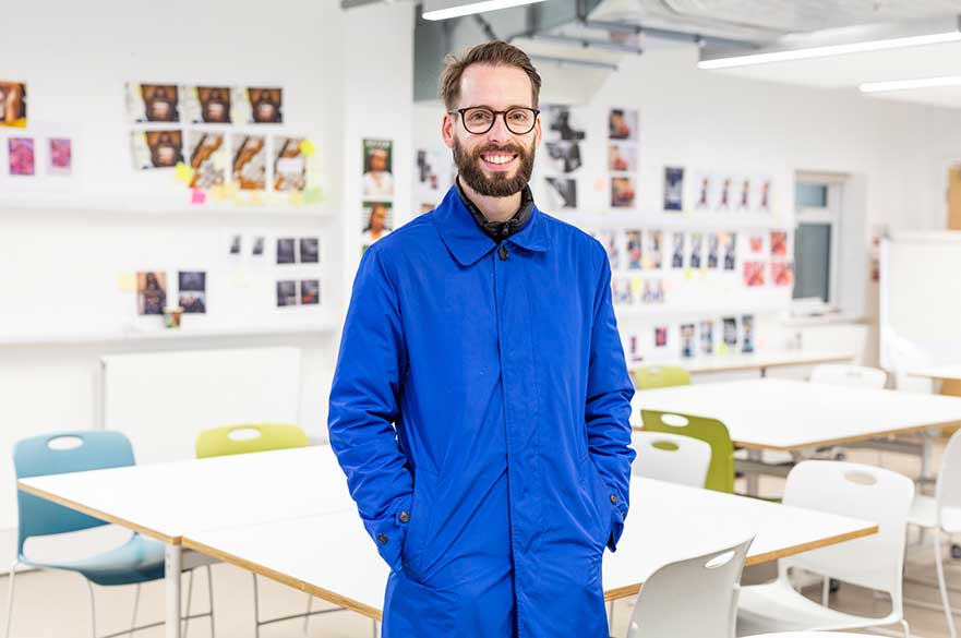 David in the Fashion Management, Marketing and Communication teaching space 