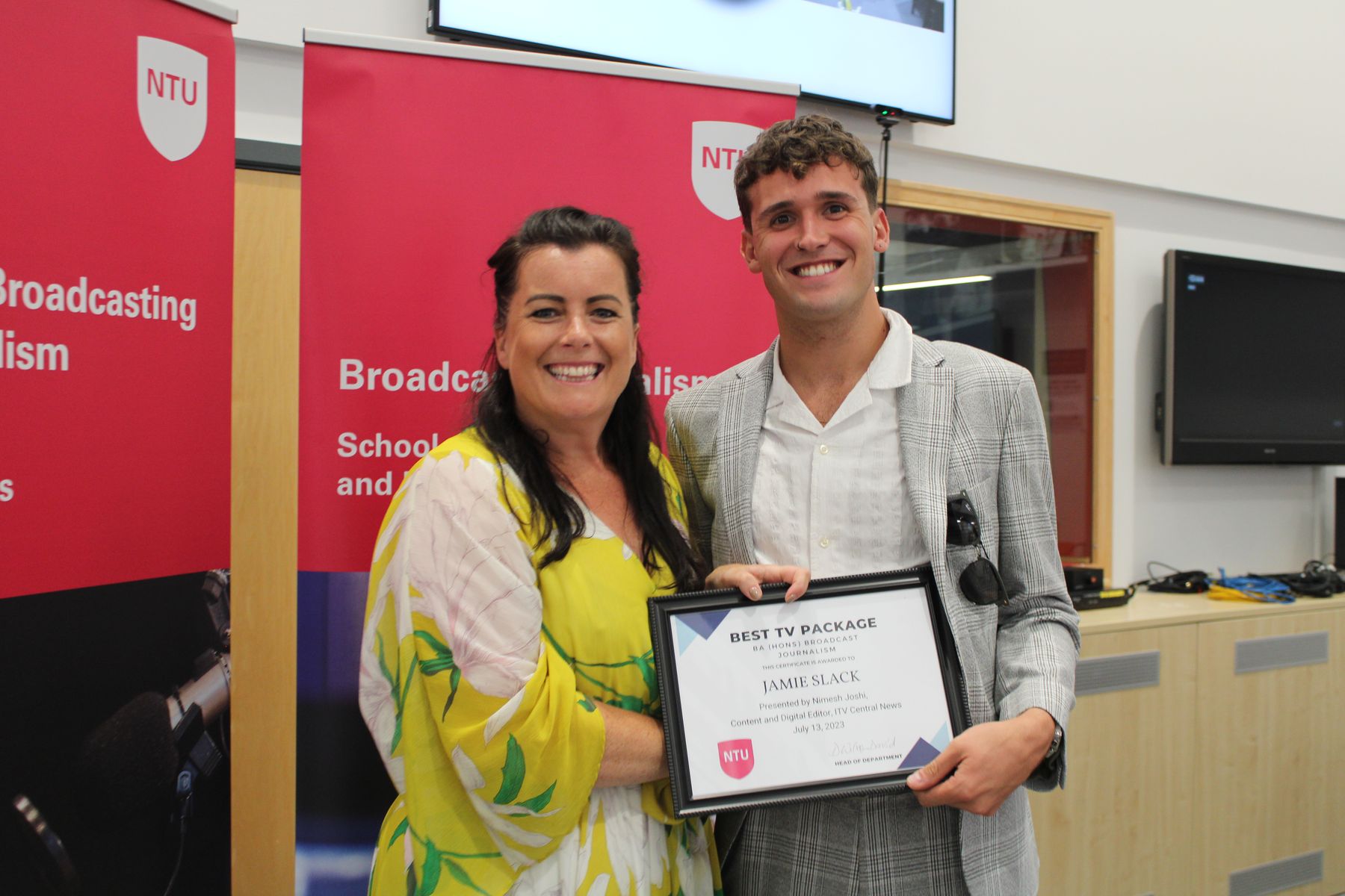 Course tutor Jannah Robinson, on behalf of Nimesh Joshi, the Programme and Digital editor of ITV News Central, presenting to Jamie Slack