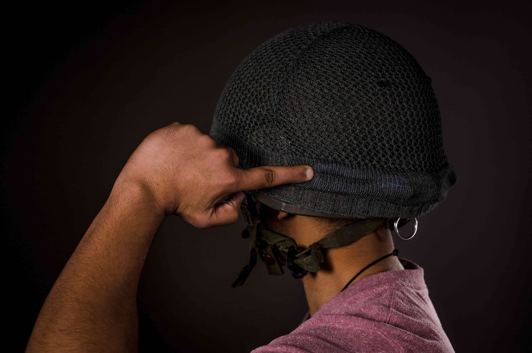 Knitted helmet cover with acoustic sensing E-yarns