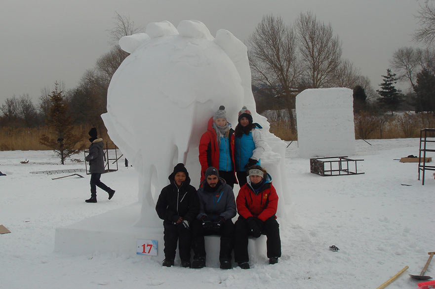 Student ice sculpture