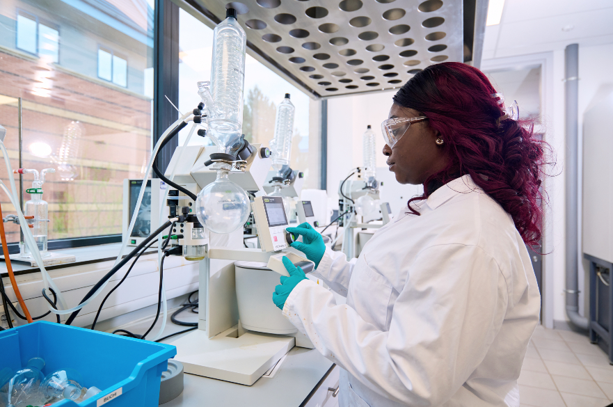Image of student in lab