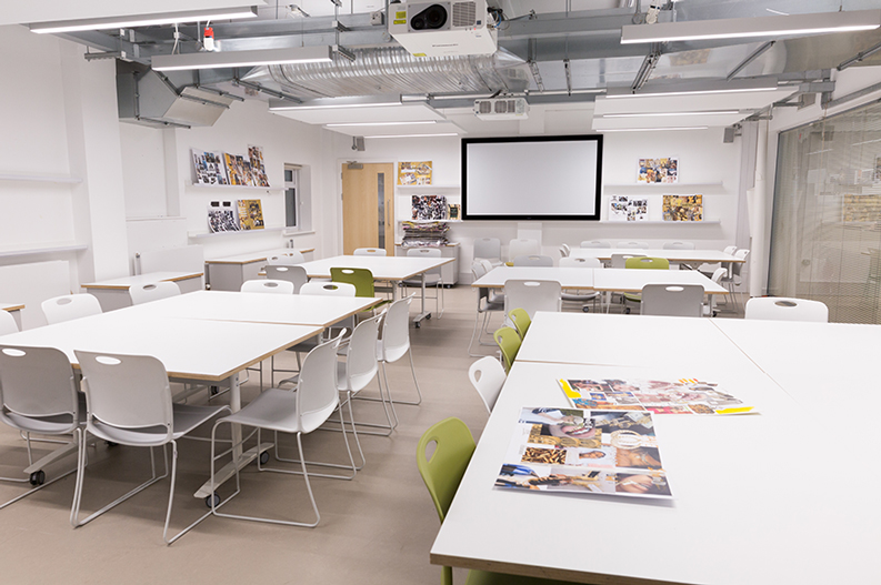 A flexible seminar space in the Barnes Wallis building at Nottingham Trent University