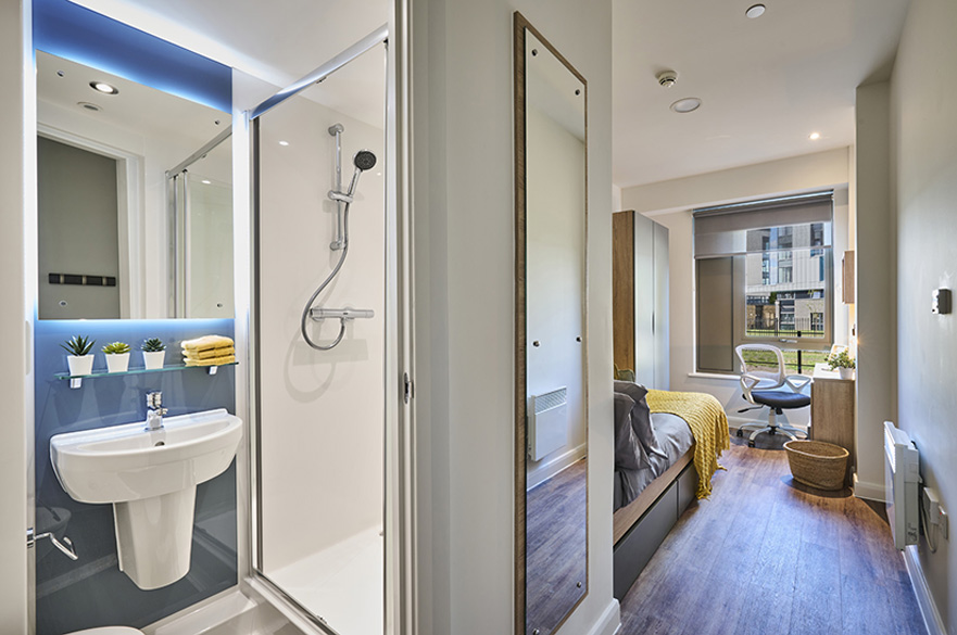 Deakins Place Bathroom image