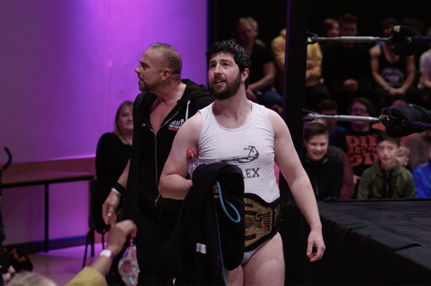 Wrestler Flex Buffington
