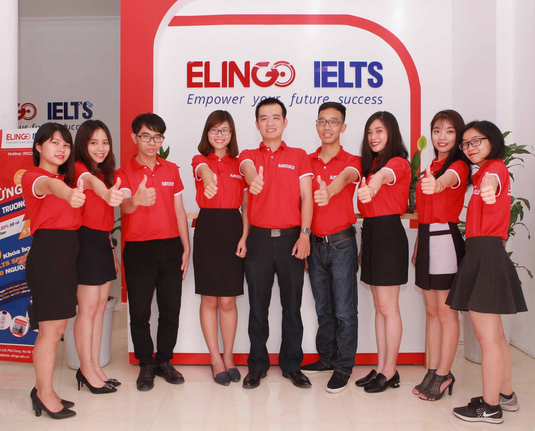 Team photo of Elingo in Vietnam