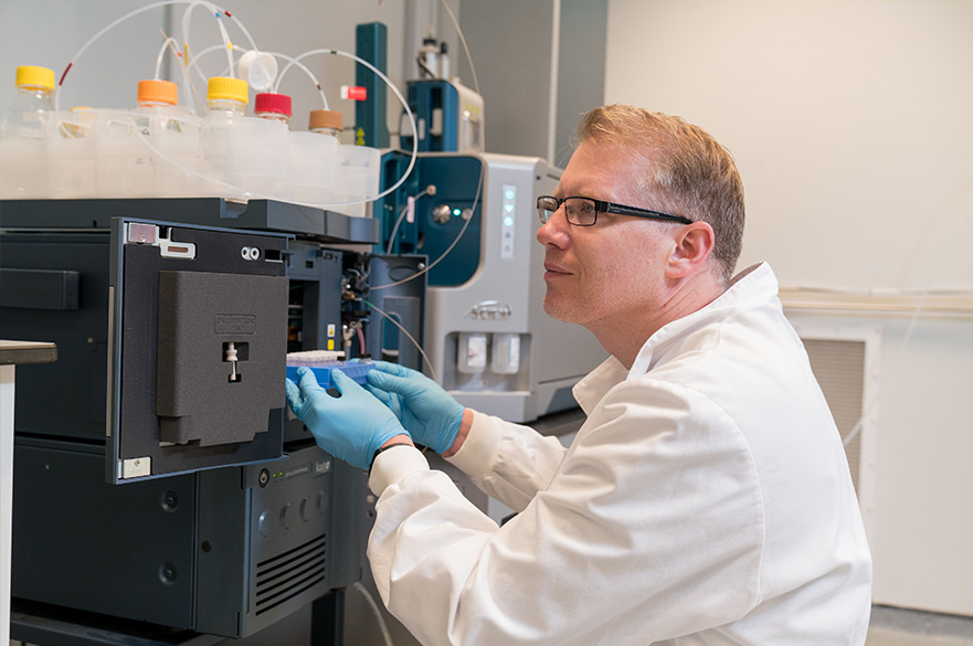 Mass spectrometer with David Boocock