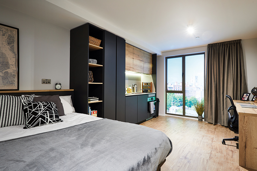 Station Street Bedroom image
