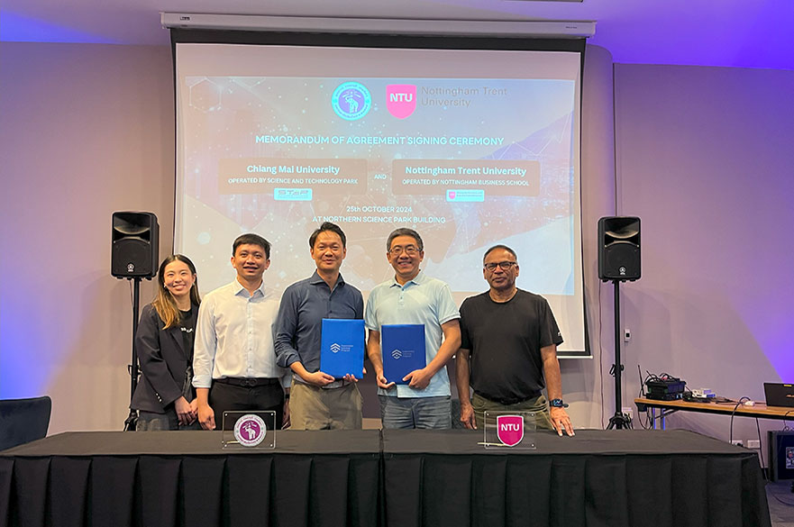 (L to R) Professor Phavika Mongkolkittaveepol, General Manager of STeP; Assistant Professor Dr. Tinnakorn Phongthiya, Assistant Director of STeP; Associate Professor Dr. Pitiwat Wattanachai, Director of STeP; Professor Xiao Ma, Director of CBIT; and Professor Jay Bal, CBIT Senior Business Advisor.