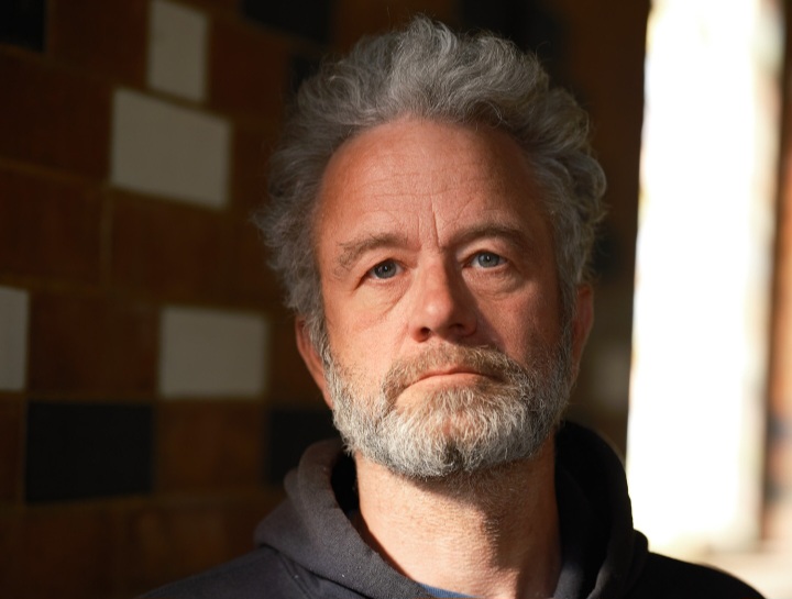 Profile picture of professor Tom Lewis
