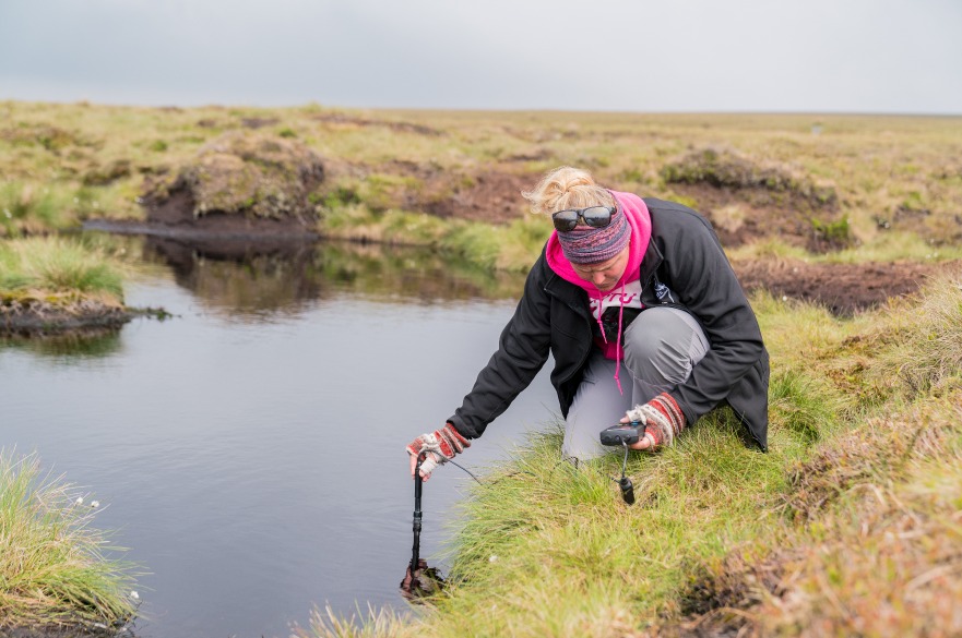 BSc Environmental Science - A student conducts field work on a field trip to the Peak District