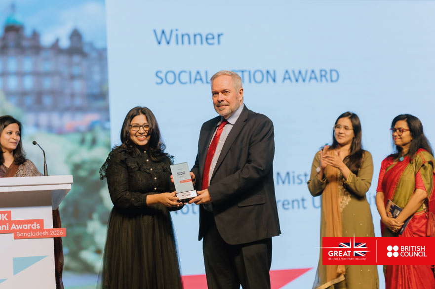 Sumaya Afrin Misti receiving her Study UK Alumni Award
