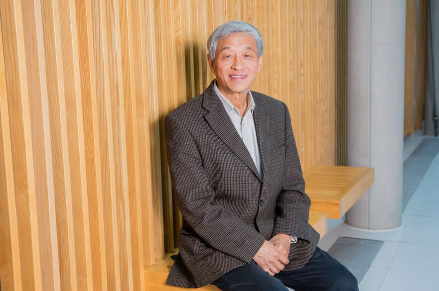 Professor Daizhong Su