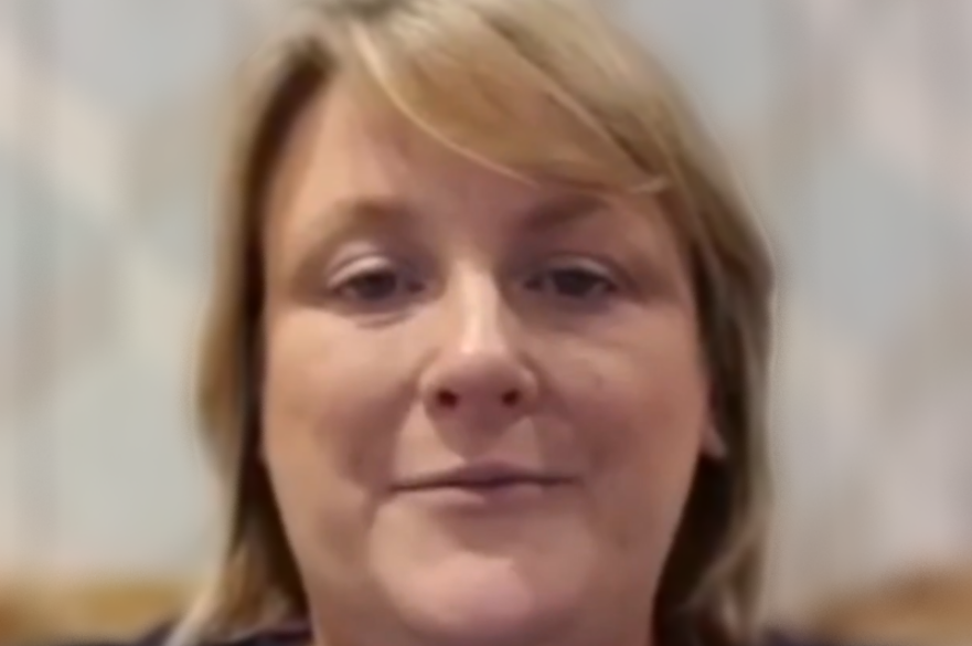 Leanne Hunt.png