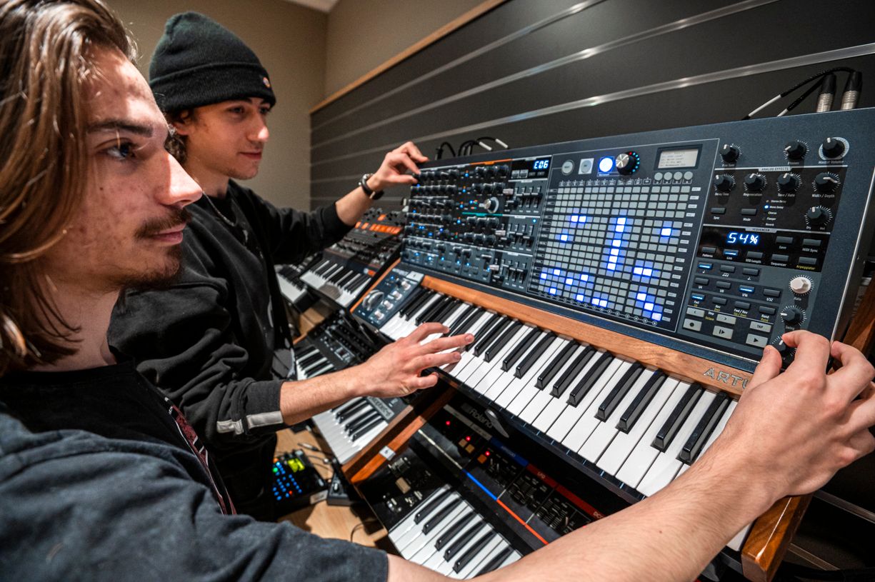 students working in metronome