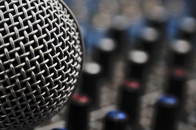 Microphone