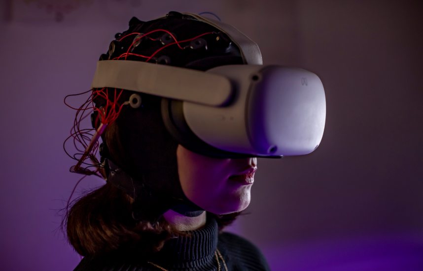 A student wearing a VR headset in Chaucer Building's Psychology Labs