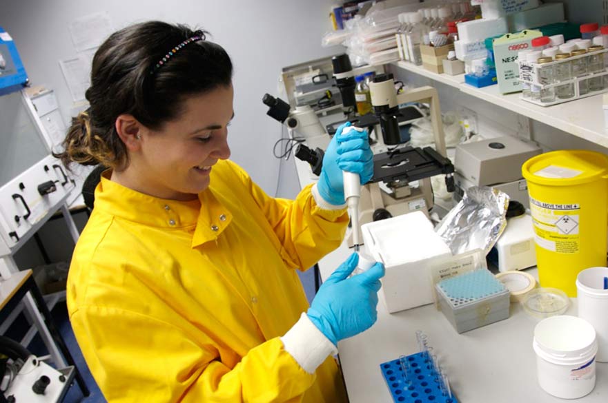 Van Geest Cancer Centre researcher