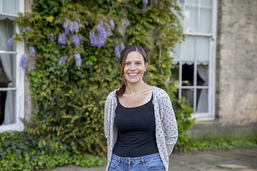 Julia Mumby 