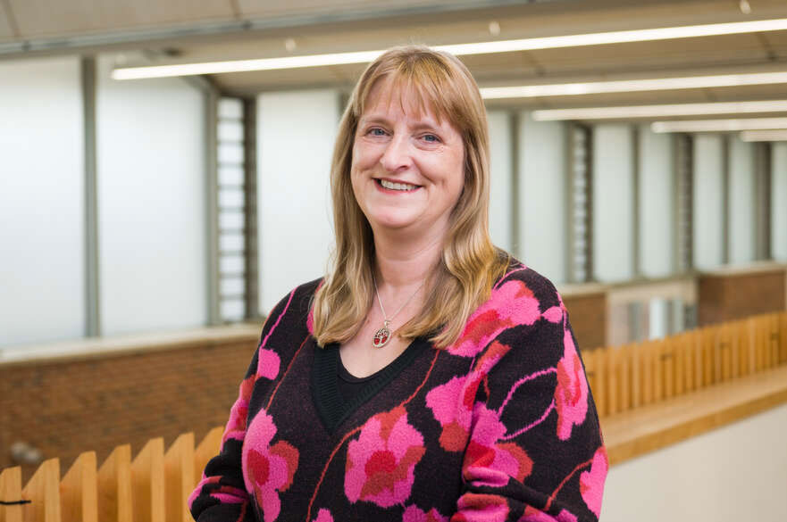 Dr. Ruth Richards