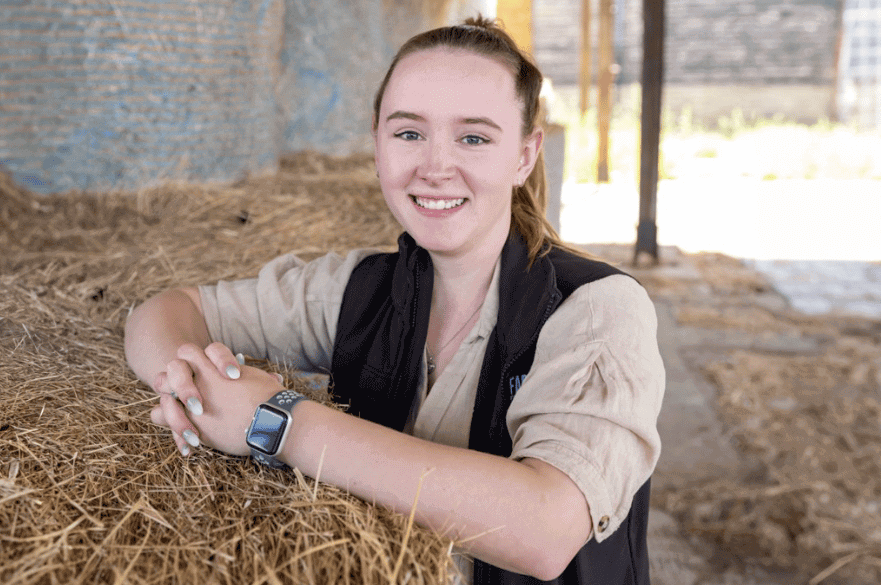 Image of BSc (Hons) Animal Biology graduate Chloe Roberts