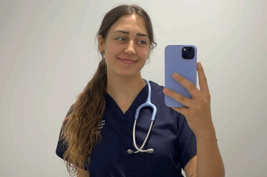 Image of FdSc Veterinary Nursing graduate Natasha Belson