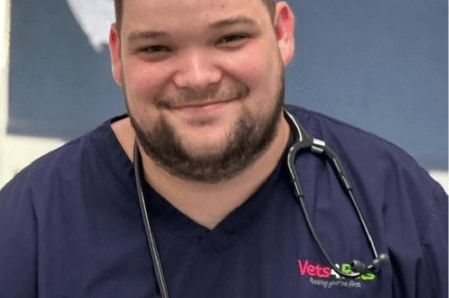 FdSc Veterinary Nursing graduate Tyler Leek