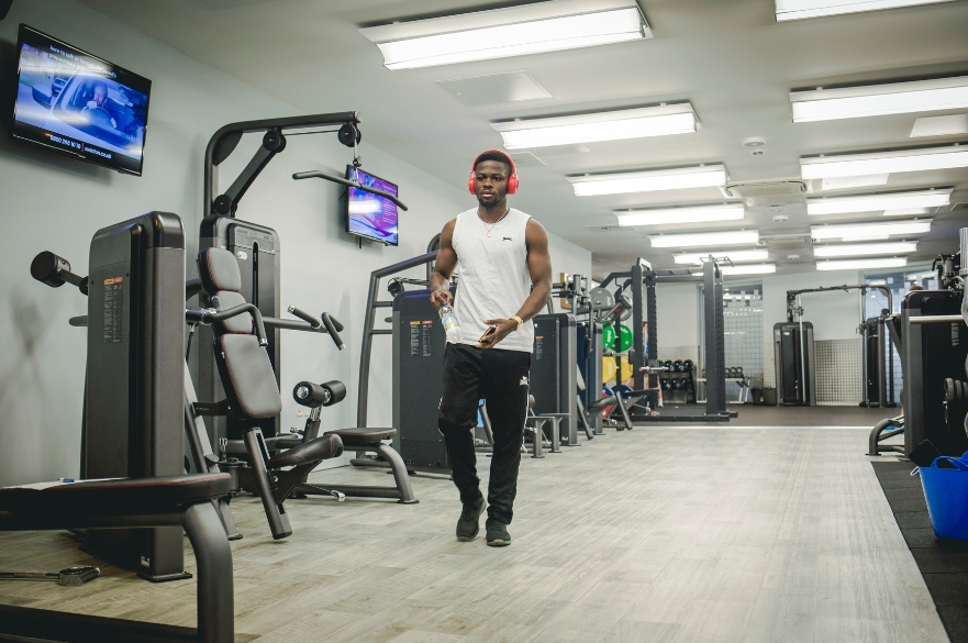 Student in NTU gym